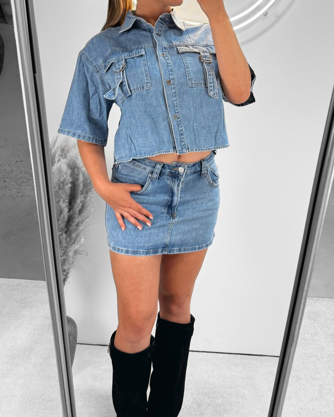 Denim pocket strap top blue