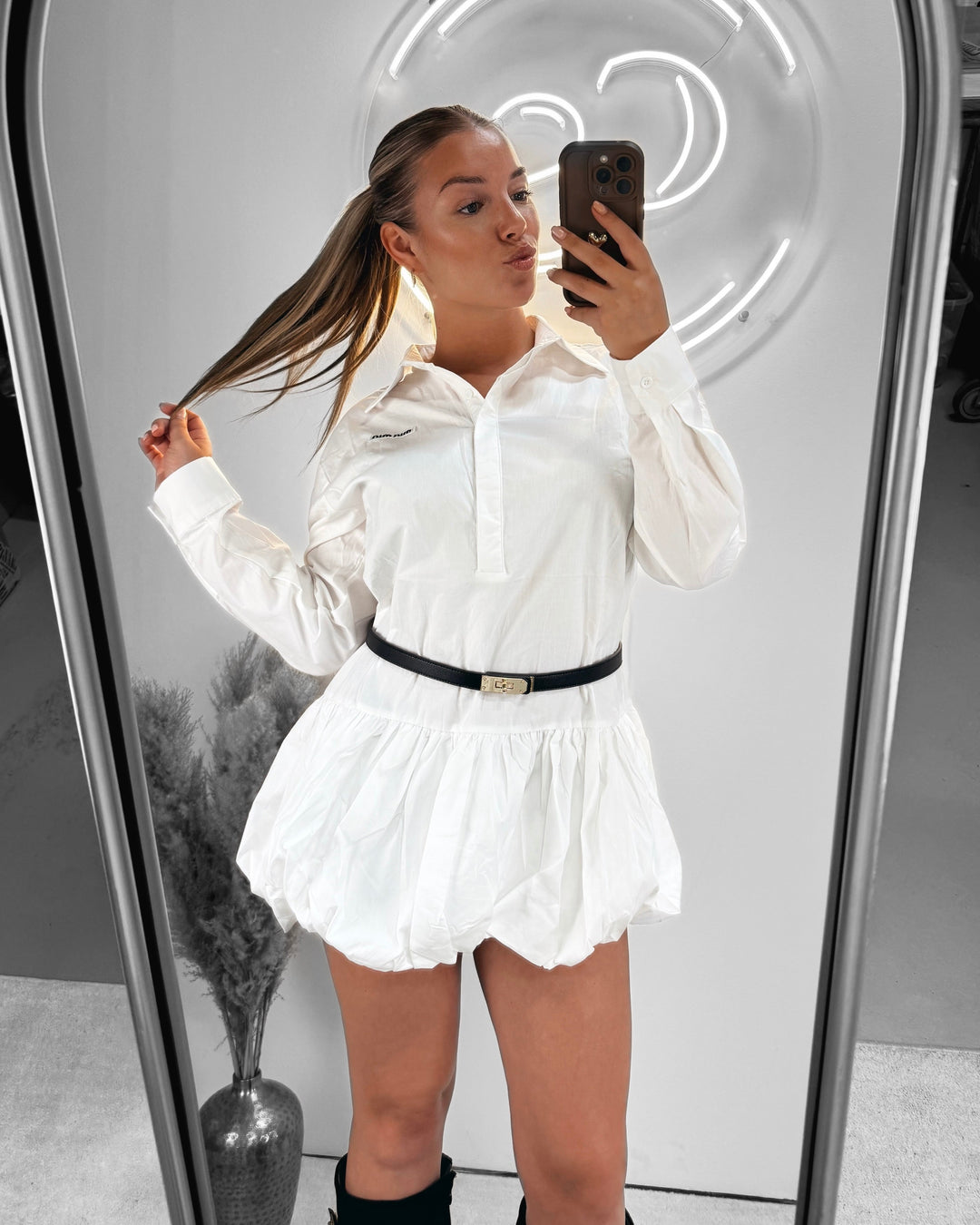 Inspired balloon dress petite white