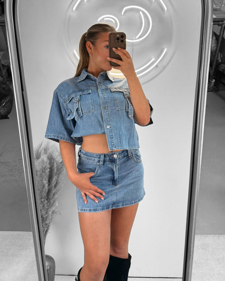 Denim pocket strap top blue