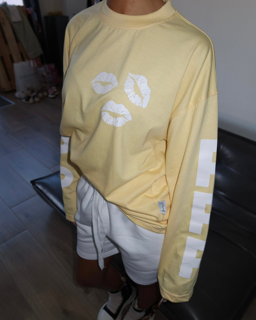 Priority longsleeve shirt butter yellow