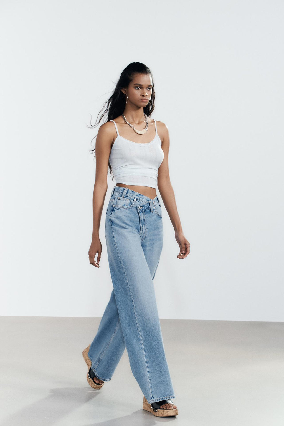 WIDE-LEG TRF JEANS